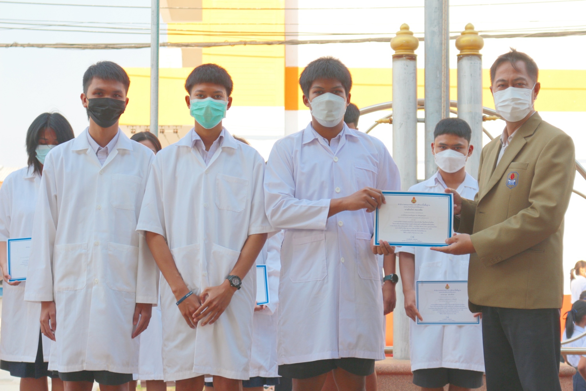 LINE_ALBUM_�Թ�աѺ �.6_������_171